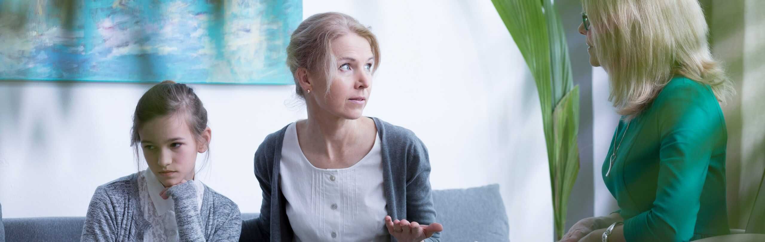 mother and daughter in family therapy for addiction in Atlanta